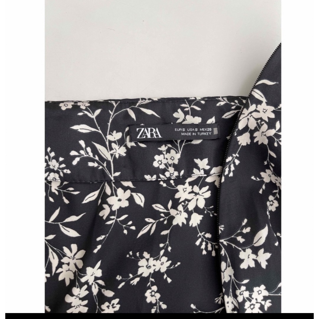 ZARA(ザラ)の未使用★ZARA パレオ風ロング巻きスカート レディースのスカート(ロングスカート)の商品写真