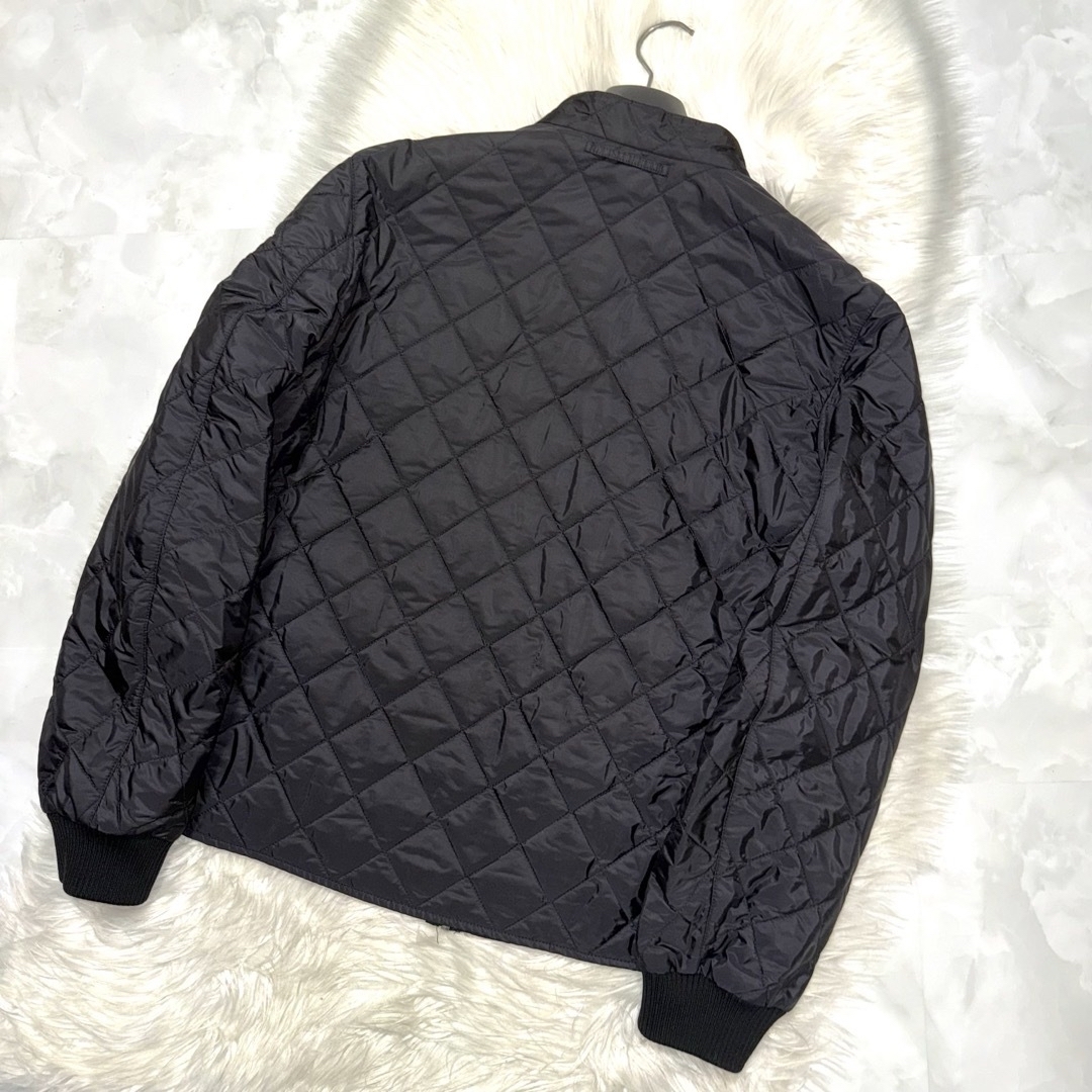 PRADA - 本物 美品 プラダ レザー三角タグ キルティング 中綿 PRADA - 本物 美品 プラダ レザー三角タグ キルティング 中綿