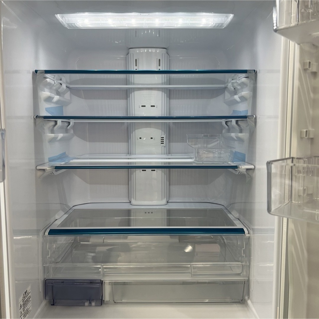 三菱(ミツビシ)のよみ様専用668 冷蔵庫 2023年 450ℓ 綺麗 大型 配送設置無料 スマホ/家電/カメラの生活家電(冷蔵庫)の商品写真