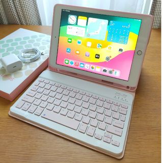 Apple - iPad 第6世代 WiFi 128GB、 Keyboard