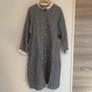 ネストローブ(nest Robe)のnest robe リネン　サッカーバンドカラーワンピース(ひざ丈ワンピース)