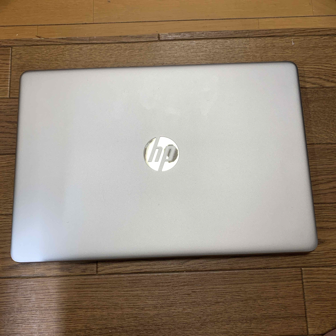 HP(ヒューレットパッカード)の Tsubasa様専用HPノートパソコン HP 15s-fq3033TUシルバー スマホ/家電/カメラのPC/タブレット(ノートPC)の商品写真