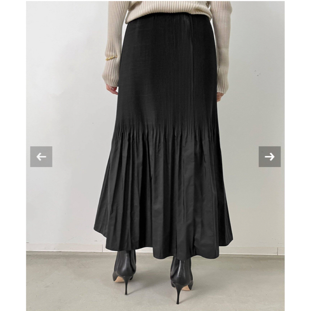 新品タグ付き【KALLMEYER/カルメイヤー】Pleats Skirt 新品タグ付き【KALLMEYER/カルメイヤー】Pleats Skirt