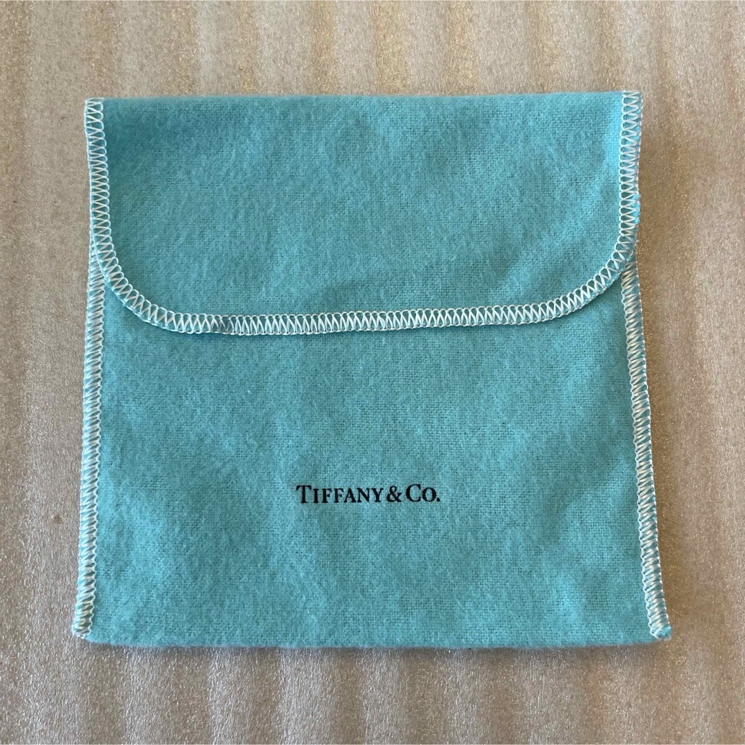 Tiffany & Co.(ティファニー)のティファニー ポーチ 内袋 保存袋 フェルト 13×13cm レディースのアクセサリー(その他)の商品写真