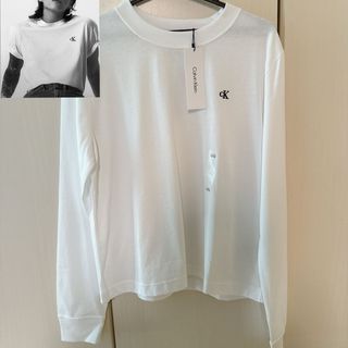 カルバンクライン(Calvin Klein)の希少　未使用　カルバンクライン　グク　Tシャツ　ロゴ　刺繍　長袖　白　Lサイズ(Tシャツ(長袖/七分))