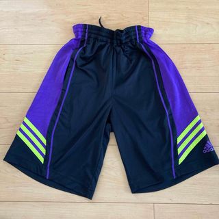 【kids】adidas size150 半ズボン