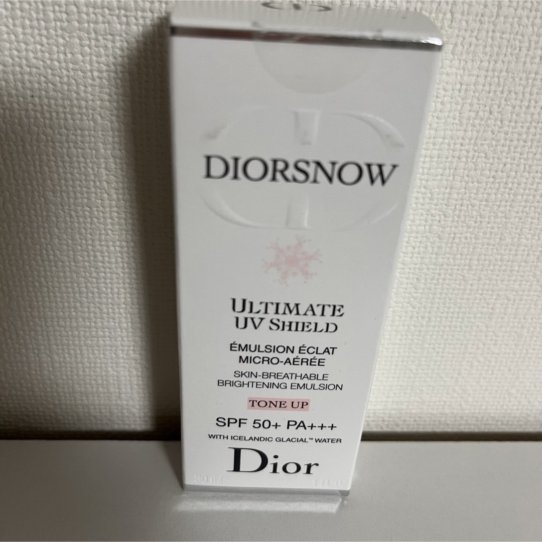Christian Dior(クリスチャンディオール)のディオール　スノー UVシールド トーンアップ 50+ コスメ/美容のボディケア(日焼け止め/サンオイル)の商品写真