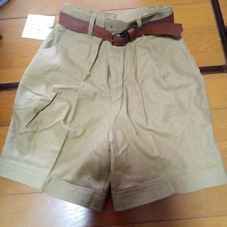 新品未使用品　ショートパンツ　ベルト付き