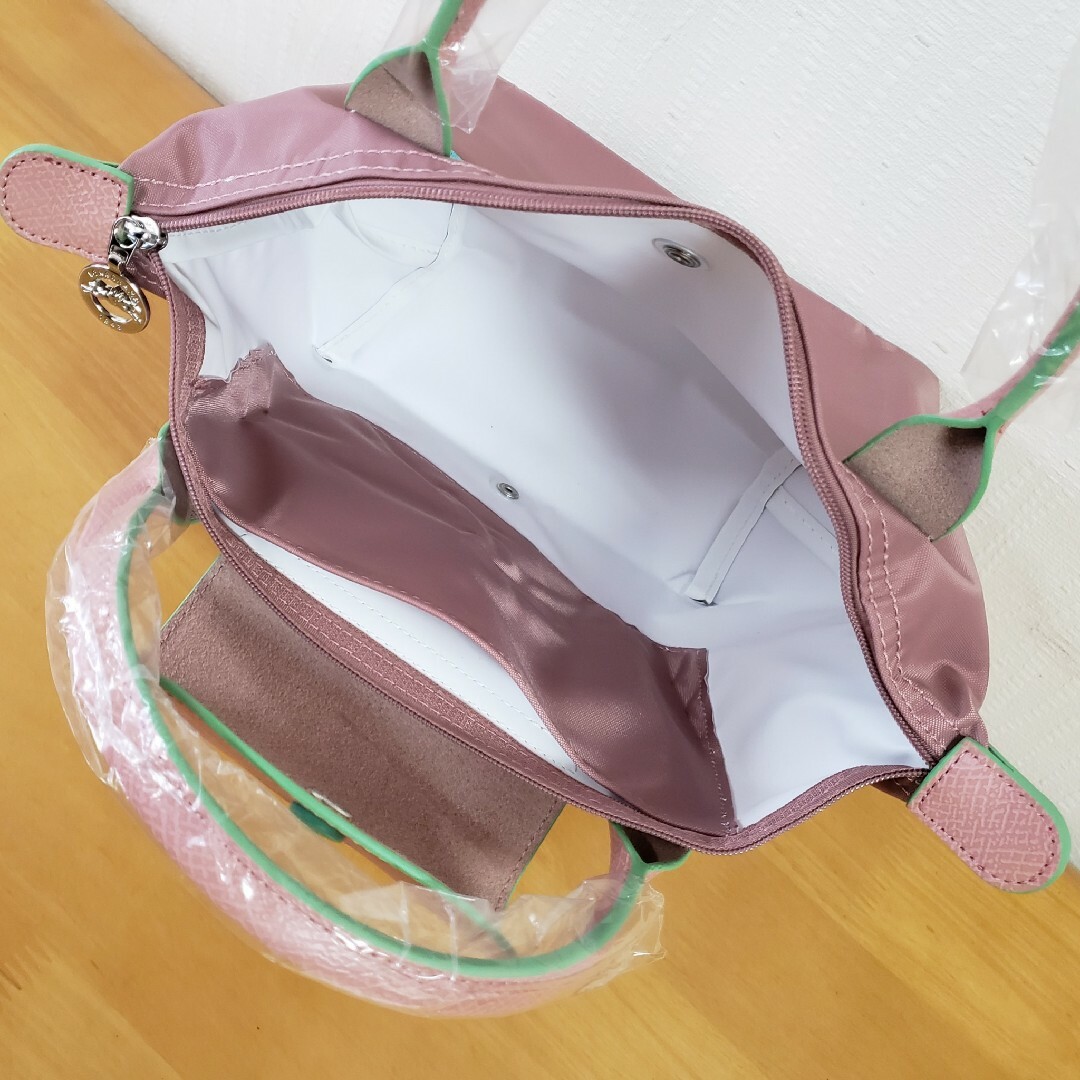 LONGCHAMP(ロンシャン)の【新品】ロンシャン ル プレアージュ バンドバッグ Sサイズ ピンクパープル レディースのバッグ(ハンドバッグ)の商品写真