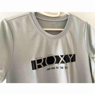 速乾⭐︎美品⭐︎ROXYロキシー＊Tシャツ＊シルバー