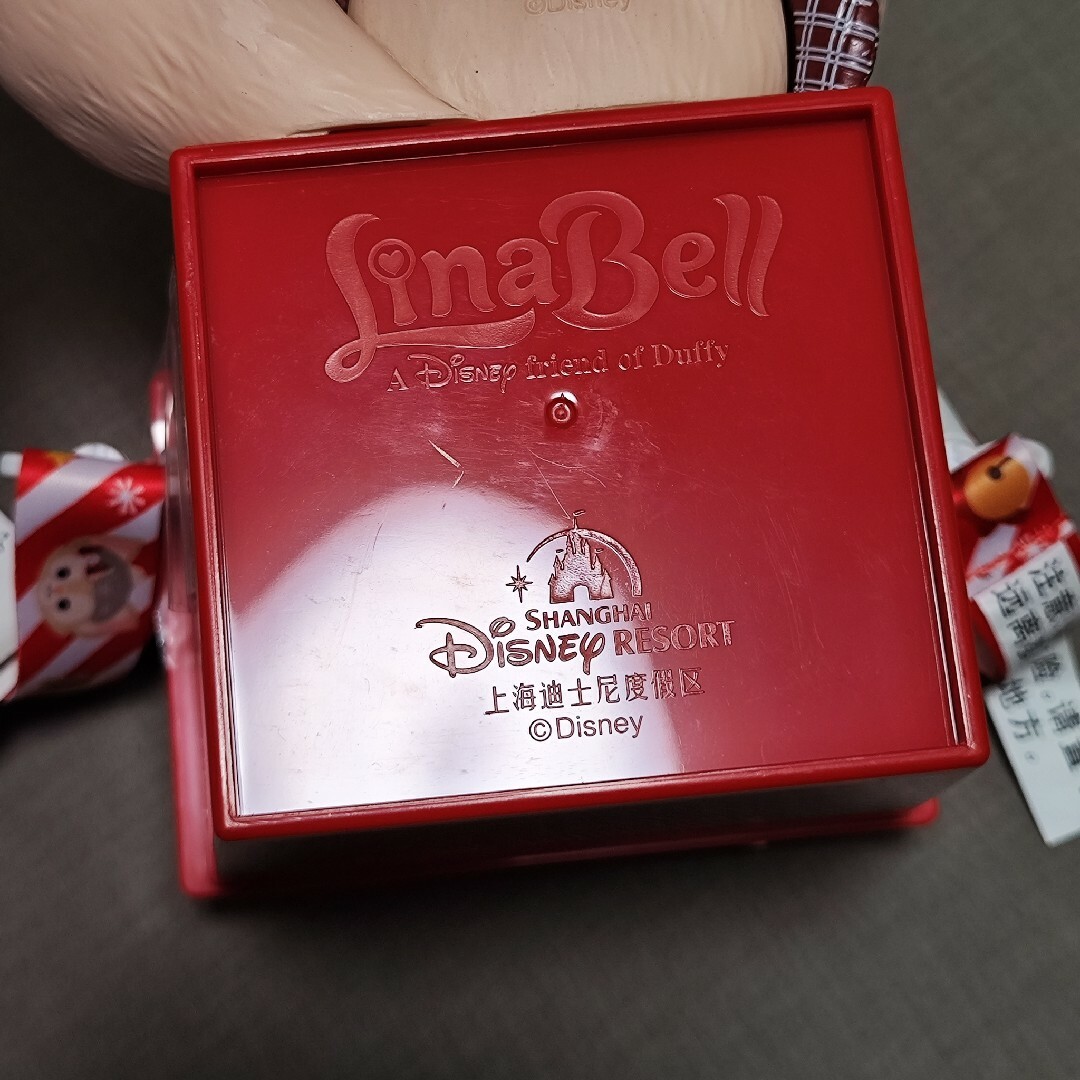 Disney(ディズニー)の中国限定 上海ディズニー クリスマス リーナベル ポップコーンバケット エンタメ/ホビーのおもちゃ/ぬいぐるみ(キャラクターグッズ)の商品写真