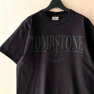 ヴィンテージ(VINTAGE)の90s USA製古着　ヴィンテージ　Tシャツ　アリゾナ　トゥームストーン　黒(Tシャツ/カットソー(半袖/袖なし))