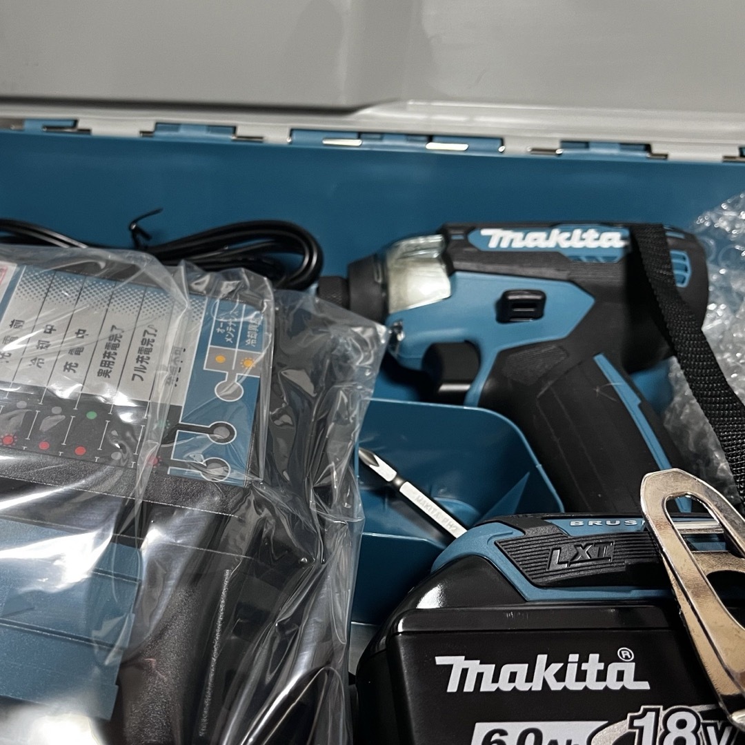 Makita(マキタ)のmakita 充電式 インパクトドライバ 自動車/バイクのバイク(工具)の商品写真