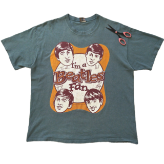 ビートルズ(THE BEATLES)の古着　90s　ビートルズ　Tシャツ　XLサイズ　わさび色　バンドT　ロックT *(Tシャツ/カットソー(半袖/袖なし))