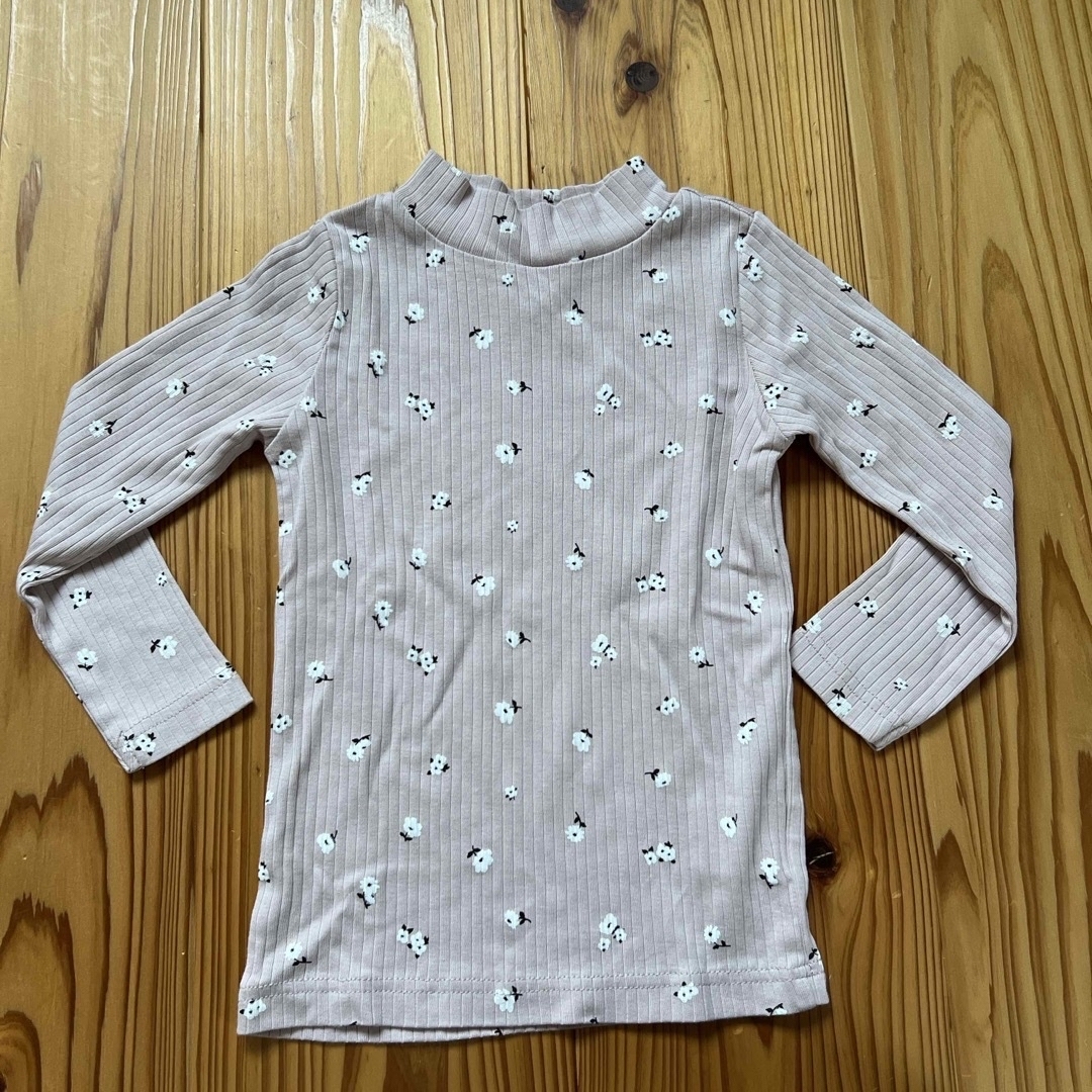 西松屋(ニシマツヤ)の100cm 長袖 キッズ/ベビー/マタニティのキッズ服女の子用(90cm~)(Tシャツ/カットソー)の商品写真