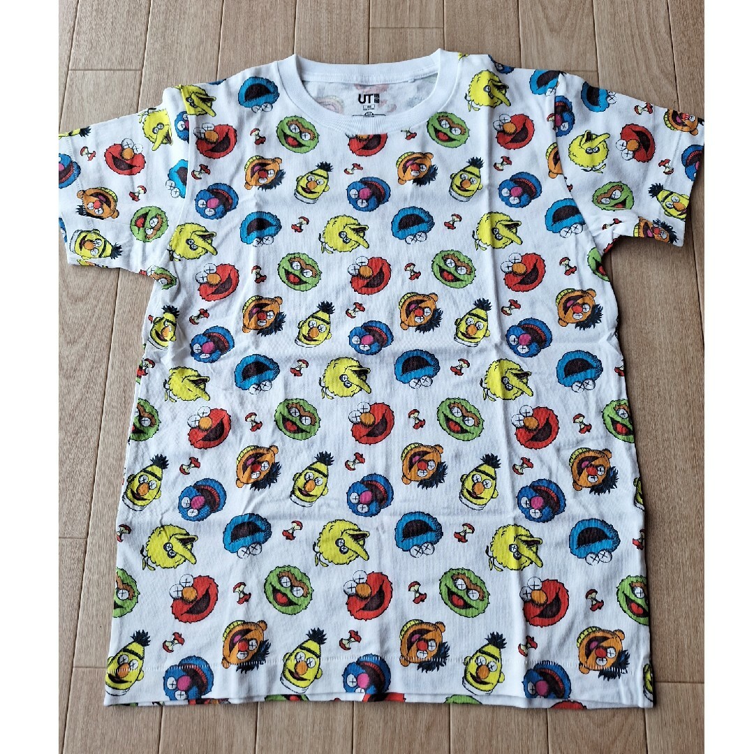 UNIQLO(ユニクロ)のUNIQLO◆セサミストリート　Tシャツ キッズ/ベビー/マタニティのキッズ服男の子用(90cm~)(Tシャツ/カットソー)の商品写真