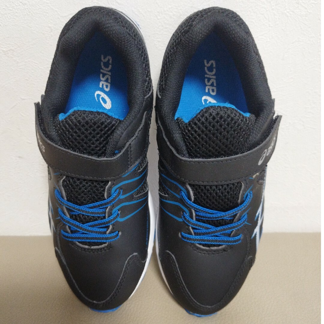 asics(アシックス)の21.5cm asics スニーカー キッズ/ベビー/マタニティのキッズ靴/シューズ(15cm~)(スニーカー)の商品写真