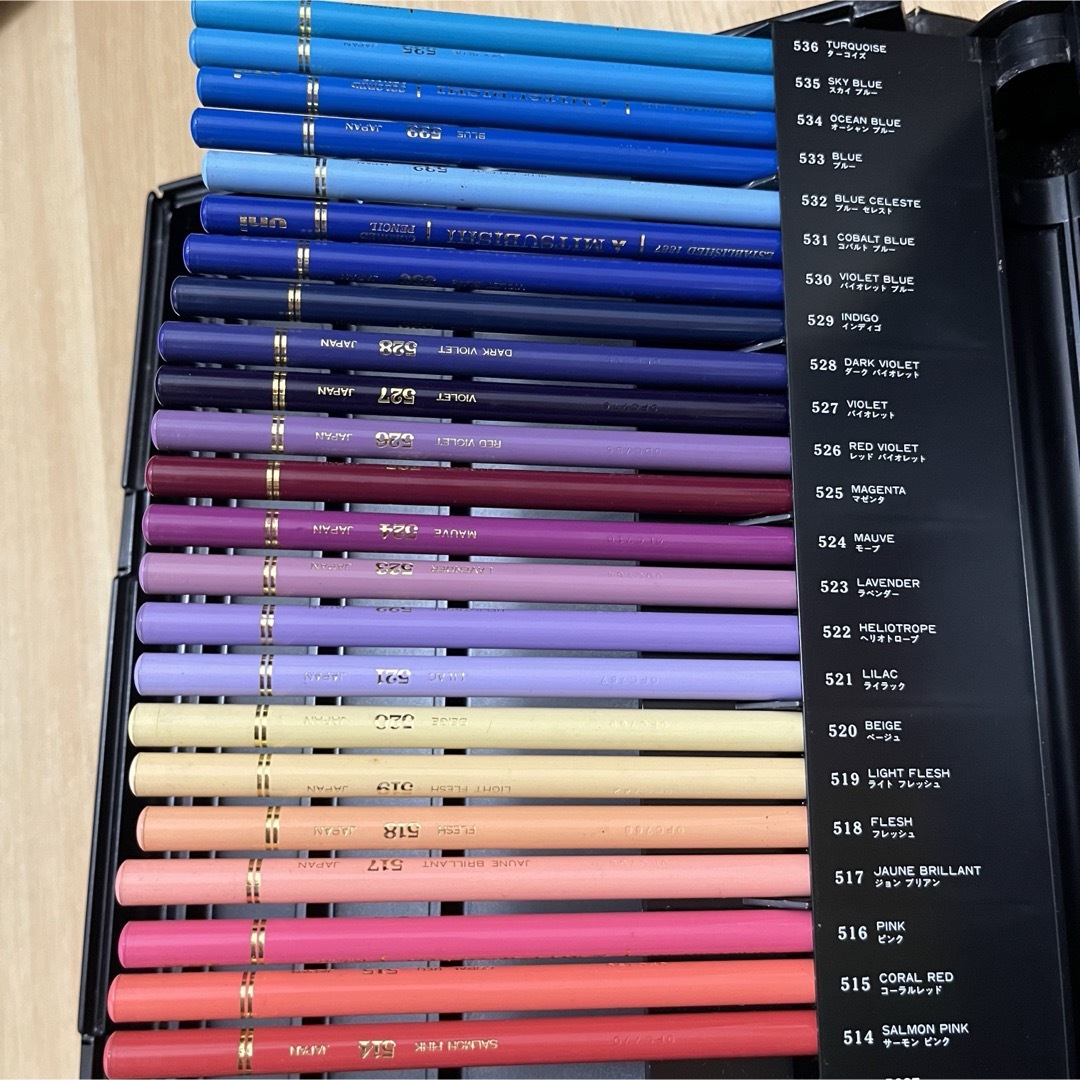 三菱鉛筆(ミツビシエンピツ)の三菱鉛筆 uni   ユニカラー  色鉛筆  72色 エンタメ/ホビーのアート用品(色鉛筆)の商品写真
