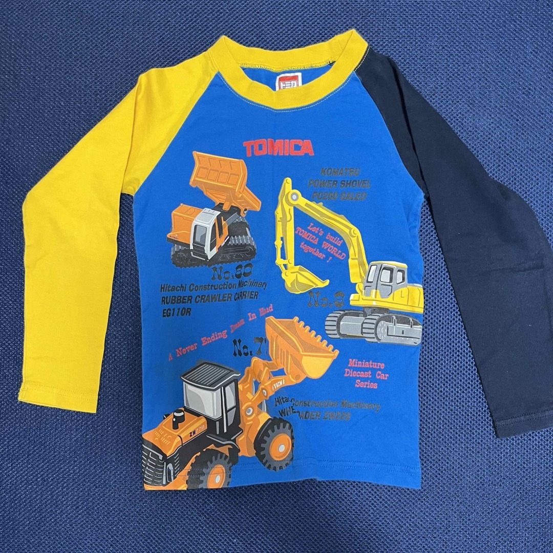 Takara Tomy(タカラトミー)のトミカ 長袖 キッズ/ベビー/マタニティのキッズ服男の子用(90cm~)(Tシャツ/カットソー)の商品写真