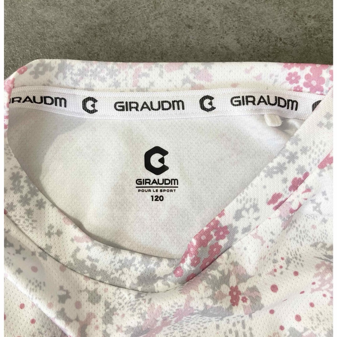 120【GIRAUDM ジローム】スポーツTシャツ キッズ/ベビー/マタニティのキッズ服女の子用(90cm~)(Tシャツ/カットソー)の商品写真