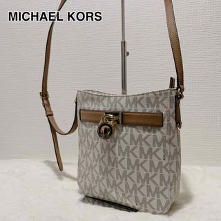 マイケルコース(Michael Kors)の【美品】マイケルコース ショルダーバック  モノグラム シグネチャー 斜め掛け(ショルダーバッグ)