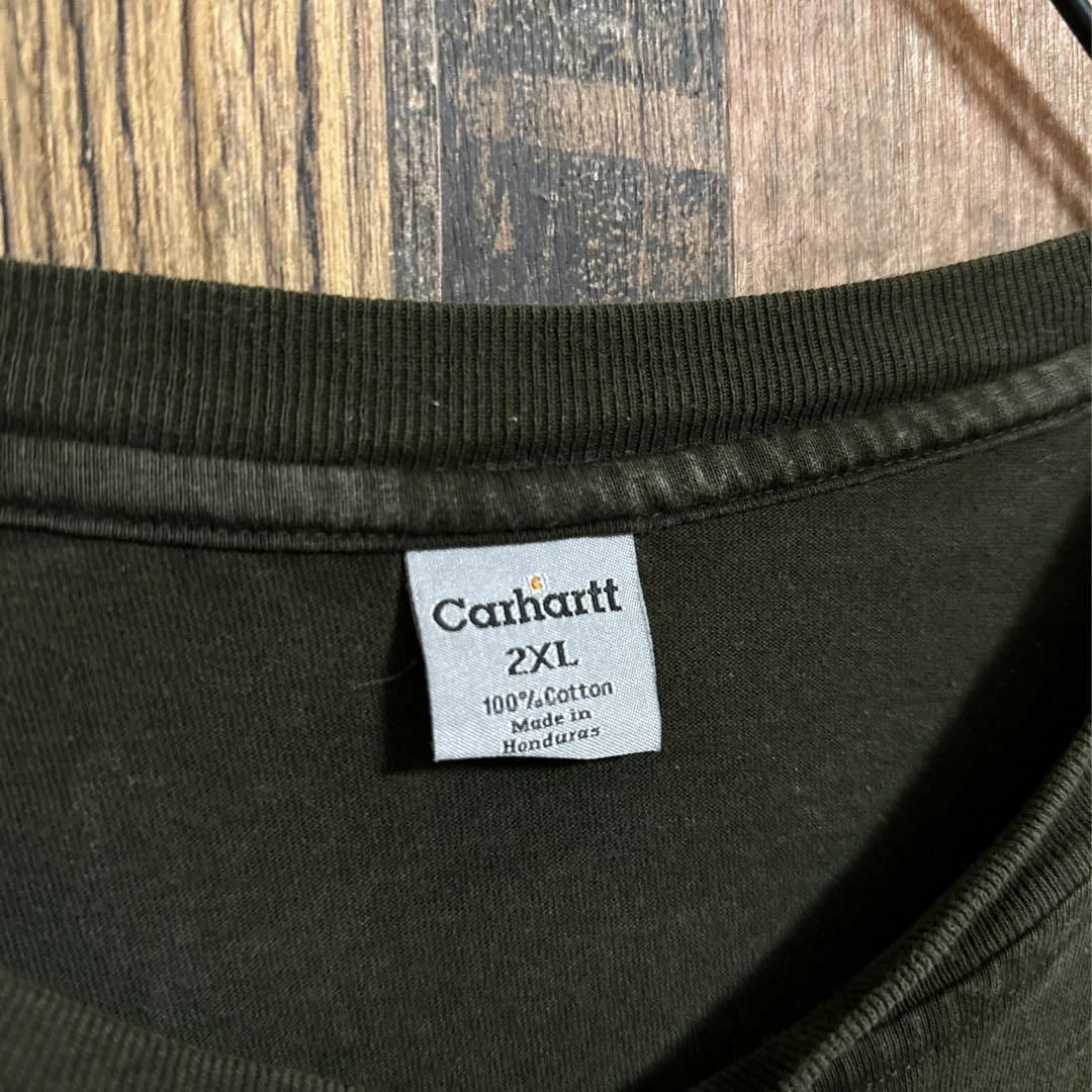 carhartt(カーハート)のカーハート ヘンリーネック Tシャツ 2XL 半袖 企業 ロゴ カーキ US古着 メンズのトップス(Tシャツ/カットソー(半袖/袖なし))の商品写真