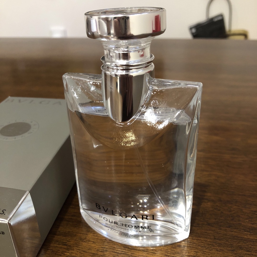 BVLGARI(ブルガリ)のブルガリプールオム　100ml ほぼ新品！ コスメ/美容の香水(香水(男性用))の商品写真