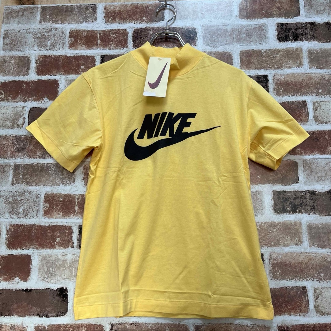 NIKE(ナイキ)の新品未使用タグ付き❗️ナイキ　ヴィンテージ　Tシャツ❗️ レディースのトップス(Tシャツ(半袖/袖なし))の商品写真