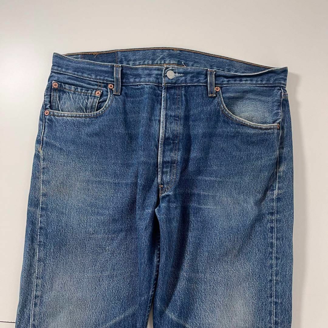 Levi's(リーバイス)のリーバイス 501 古着 00s デニム w36 L32 色落ち グランジ メンズのパンツ(デニム/ジーンズ)の商品写真