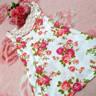 FOREVER 21 - FOREVER21❤白❤鮮やかな❤花柄❤よく伸びる❤柔らか＆レース❤オシャレ