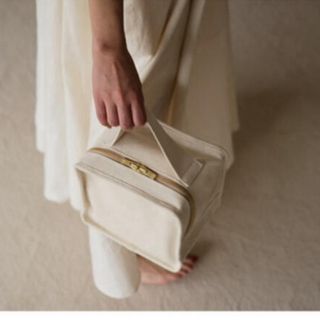 アパルトモンドゥーズィエムクラス(L'Appartement DEUXIEME CLASSE)のLIFESTYLIST Canvas Mini Book Bag(ハンドバッグ)