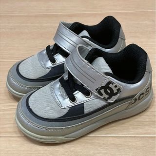 ディーシーシューズ(DC SHOES)のDCシューズ キッズスニーカー 16 シルバー 美品(スニーカー)