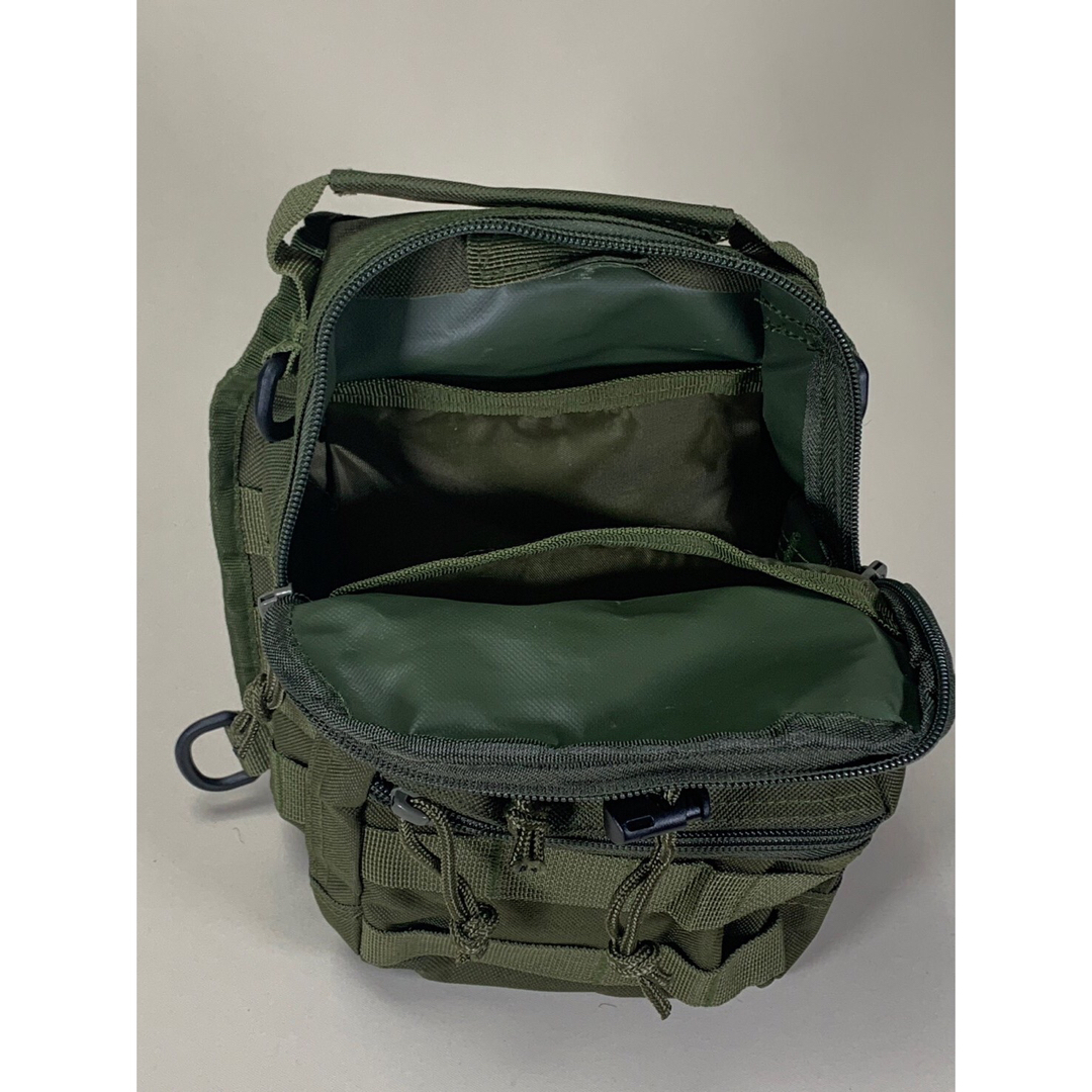 【グリーン】2way ボディバッグ　タクティカル　ミリタリー 　アウトドア　登山 メンズのバッグ(ボディーバッグ)の商品写真