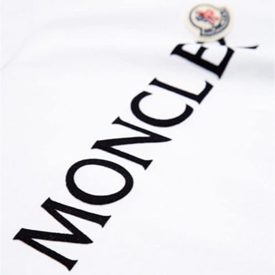 MONCLER(モンクレール)の★定価53,900円★ MONCLER Tシャツ Ｍ　モンクレール 国内正規品 メンズのトップス(Tシャツ/カットソー(半袖/袖なし))の商品写真