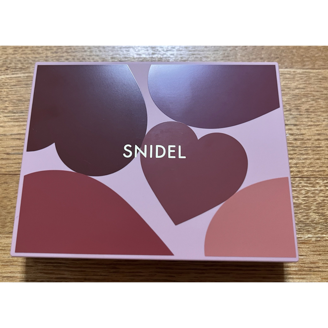 SNIDEL(スナイデル)のSNIDEL アイデザイナー EX10 Valentine Wishes コスメ/美容のベースメイク/化粧品(アイシャドウ)の商品写真