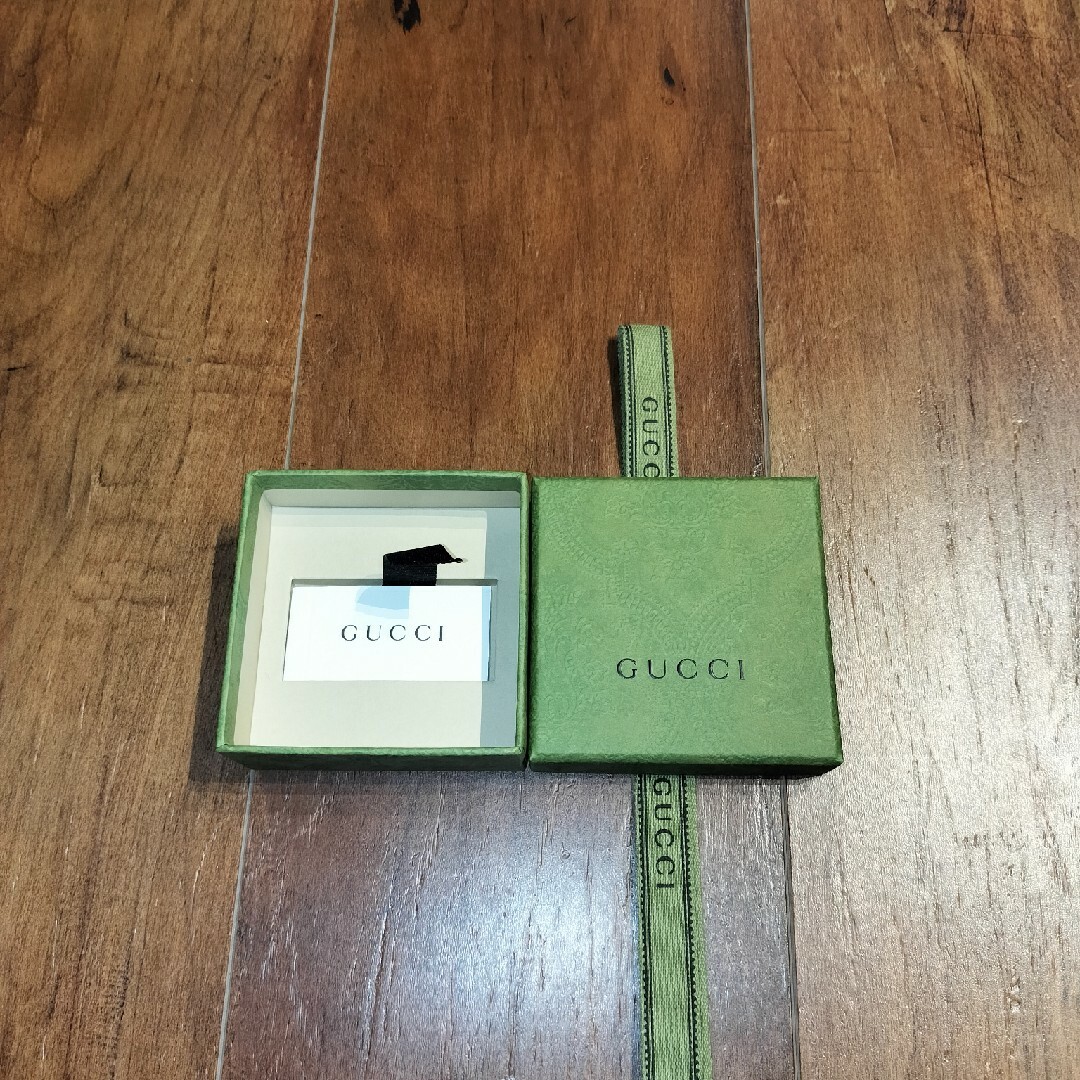 Gucci(グッチ)のGUCCI　グッチ　アクセサリーギフト用箱 レディースのバッグ(ショップ袋)の商品写真