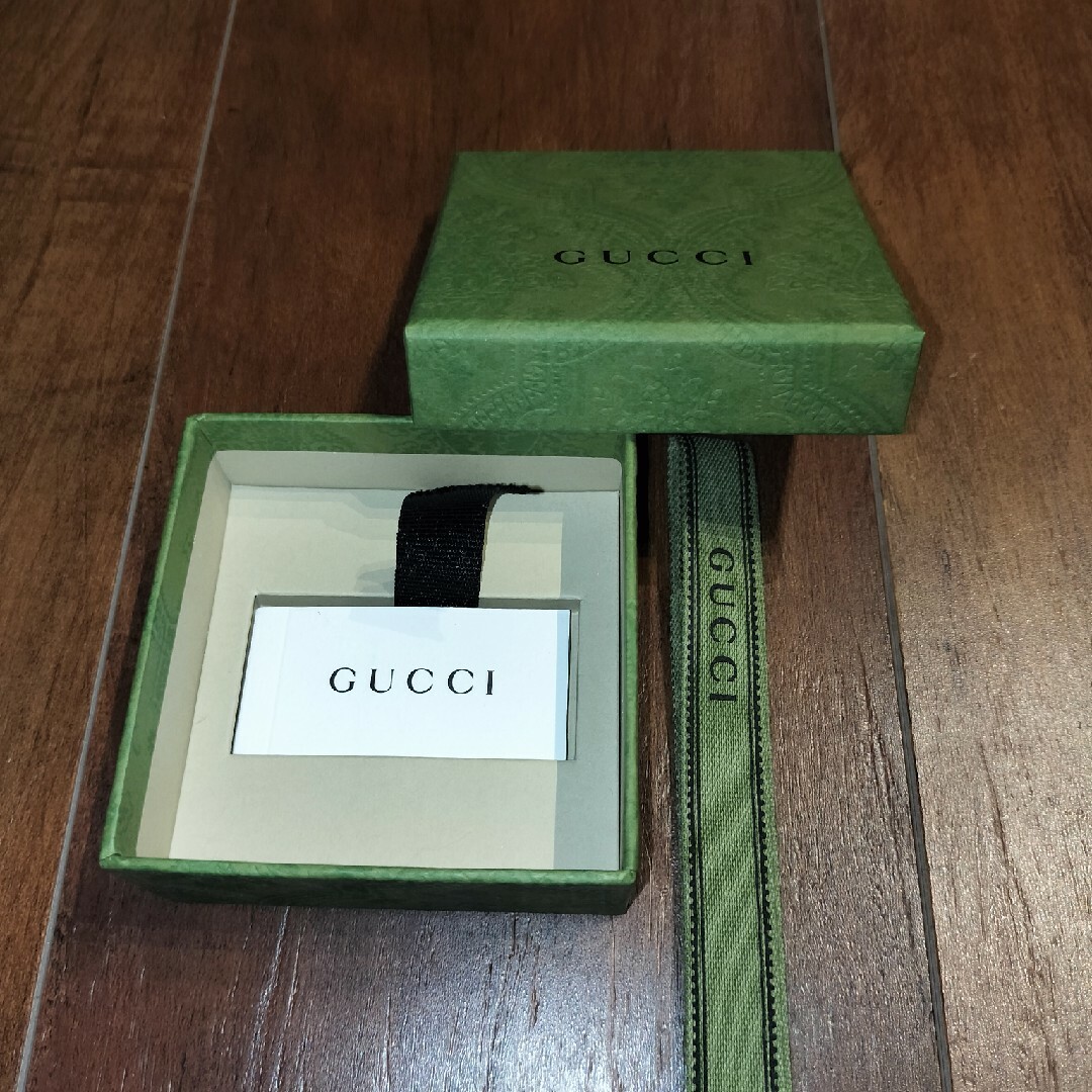 Gucci(グッチ)のGUCCI　グッチ　アクセサリーギフト用箱 レディースのバッグ(ショップ袋)の商品写真