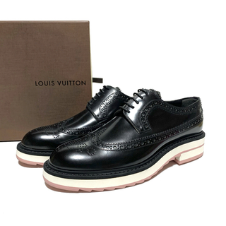 ルイヴィトン(LOUIS VUITTON)の☆未使用 ルイヴィトン ウイングチップ レザー ドレスシューズ イタリア製 革靴(ローファー/革靴)