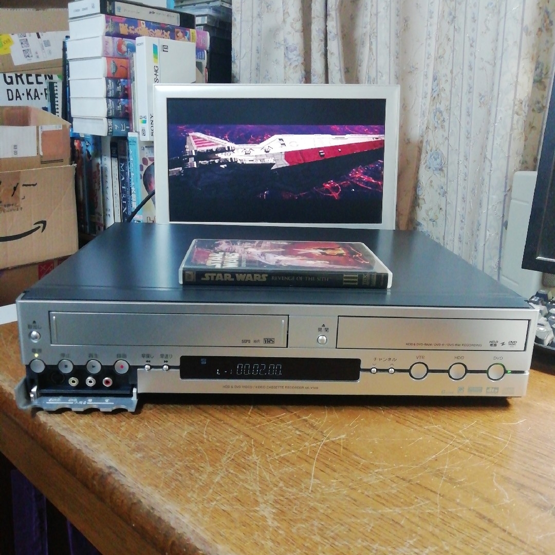 訳あり)TOSHIBA HDD/DVD/VHSレコーダー【AK-V100】 訳あり)TOSHIBA HDD/DVD/VHSレコーダー【AK-V100】