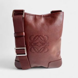 ロエベ(LOEWE)のロエベ ショルダーバッグ アナグラム ロゴ レザー ブラウン 茶色 シルバー金具(ショルダーバッグ)