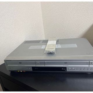 ソニー(SONY)のSONY DVD ビデオカセットプレーヤー VHS SLV-D393P(DVDプレーヤー)