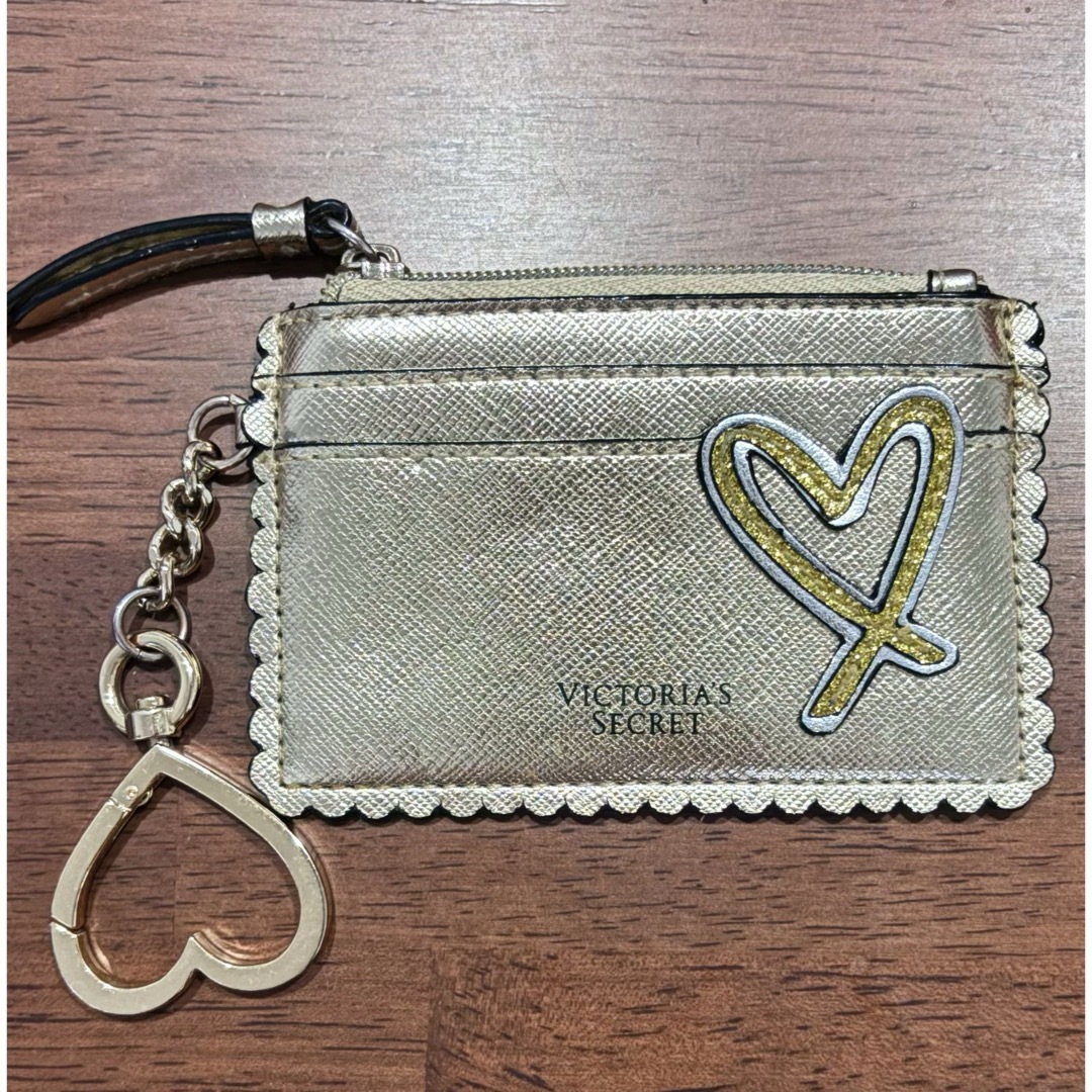 Victoria's Secret(ヴィクトリアズシークレット)のヴィクトリアシークレット♥️財布👛定期入れ レディースのファッション小物(財布)の商品写真