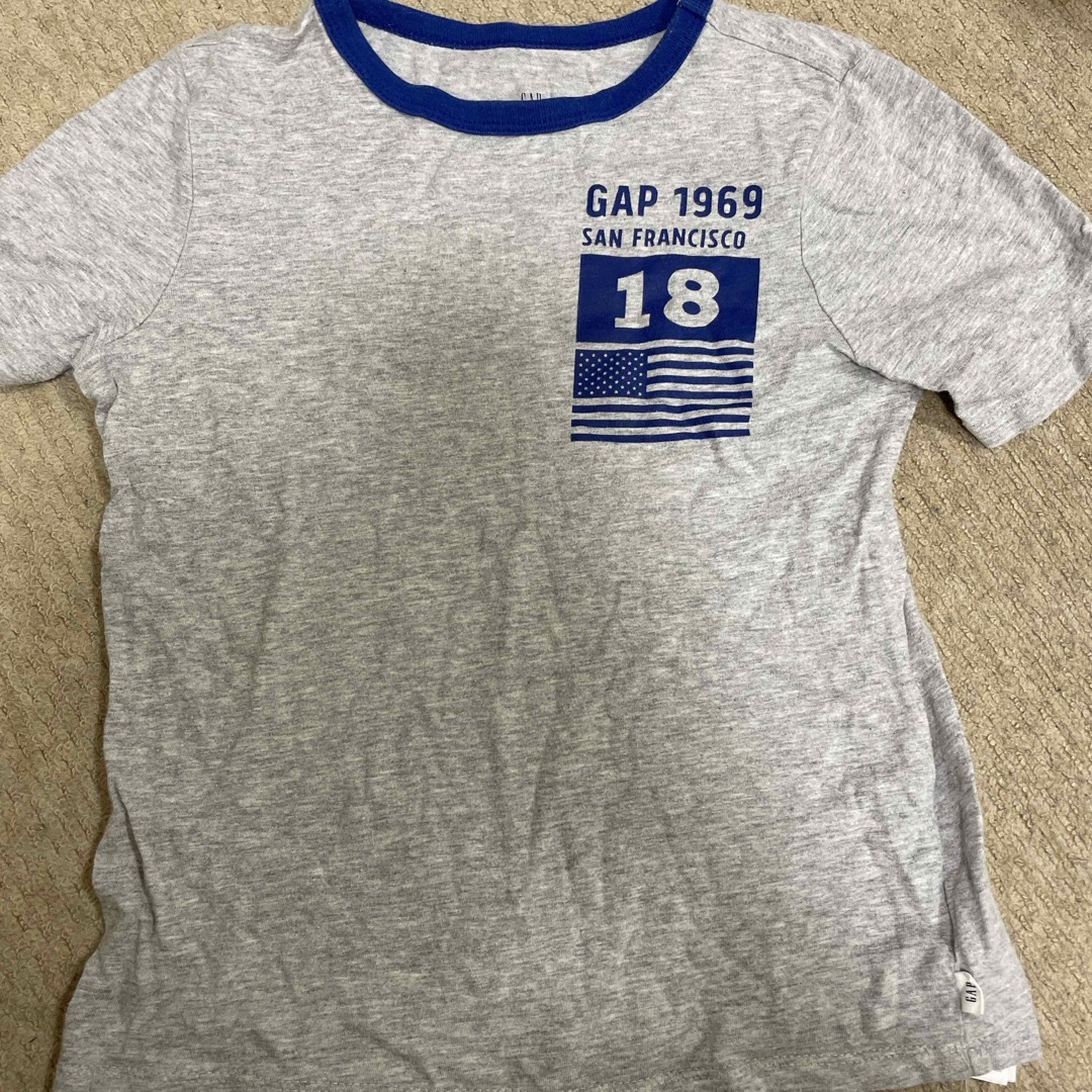 GAP Kids(ギャップキッズ)のGAP kids サイズ140 キッズ/ベビー/マタニティのキッズ服男の子用(90cm~)(Tシャツ/カットソー)の商品写真