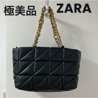 ザラ(ZARA)の完売品  ZARA ザラ チェーン キルティング バッグ ブラック 黒　ハンド(トートバッグ)