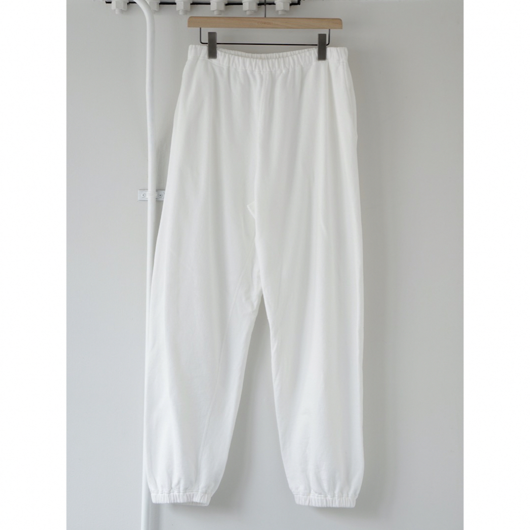 COMOLI(コモリ)のCOMOLI 24SS 製品染 裏毛 パンツ White 2 新品　スウェット メンズのパンツ(その他)の商品写真