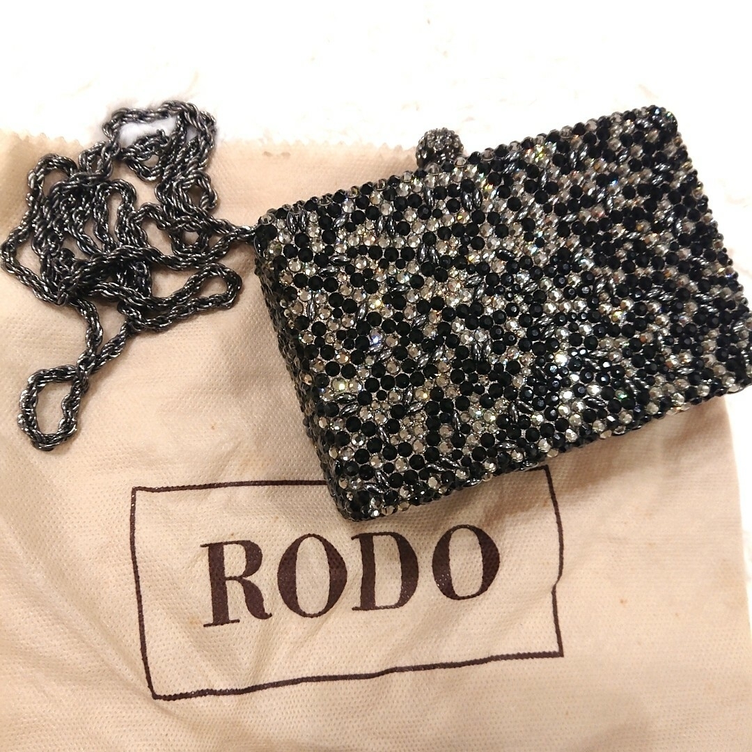 RODO  ロド  スワロフスキー 黒  パーティバッグ  クラッチバッグ レディースのバッグ(クラッチバッグ)の商品写真