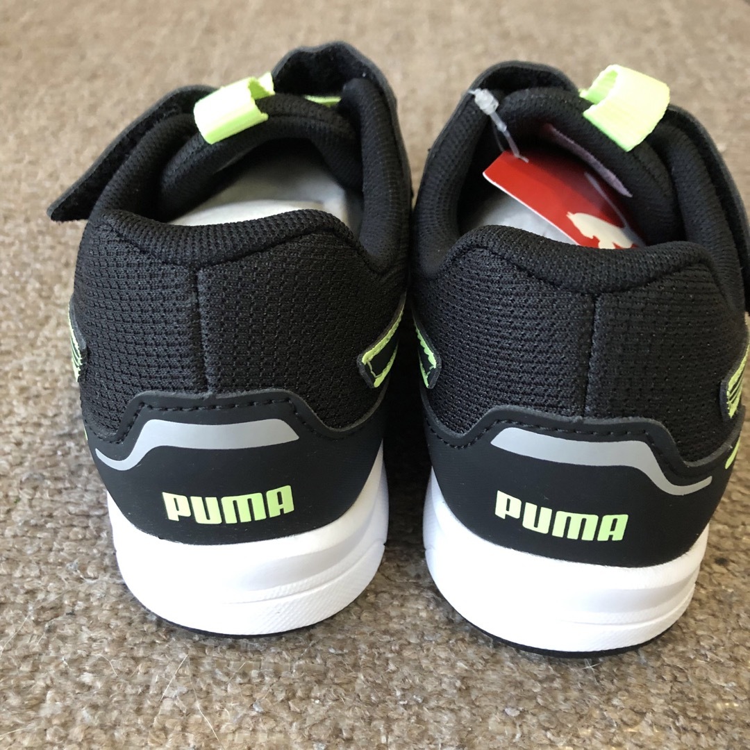 PUMA(プーマ)のPUMA プーマ スピードモンスター キッズ スニーカー 18.0cm キッズ/ベビー/マタニティのキッズ靴/シューズ(15cm~)(スニーカー)の商品写真