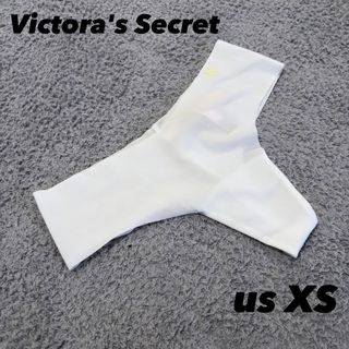 ヴィクトリアズシークレット(Victoria's Secret)のVictora's Secretヴィクトリアシークレット ショーツ Tバック 白(ショーツ)