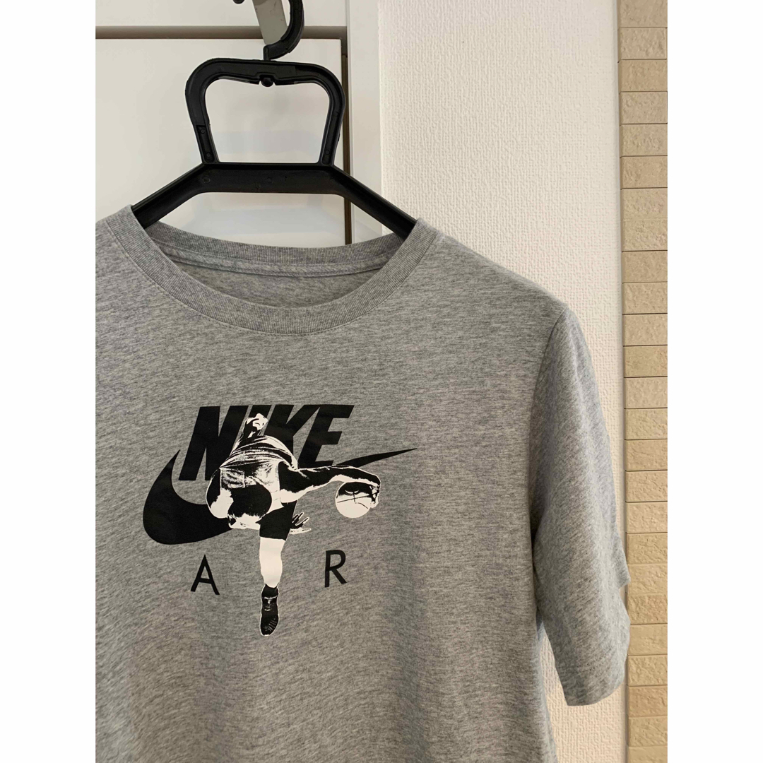 NIKE(ナイキ)のNIKE エアジョーダン　Tシャツ　AJ1 グレー　美品 メンズのトップス(Tシャツ/カットソー(半袖/袖なし))の商品写真