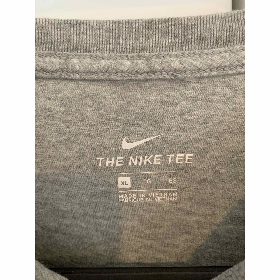 NIKE(ナイキ)のNIKE エアジョーダン　Tシャツ　AJ1 グレー　美品 メンズのトップス(Tシャツ/カットソー(半袖/袖なし))の商品写真